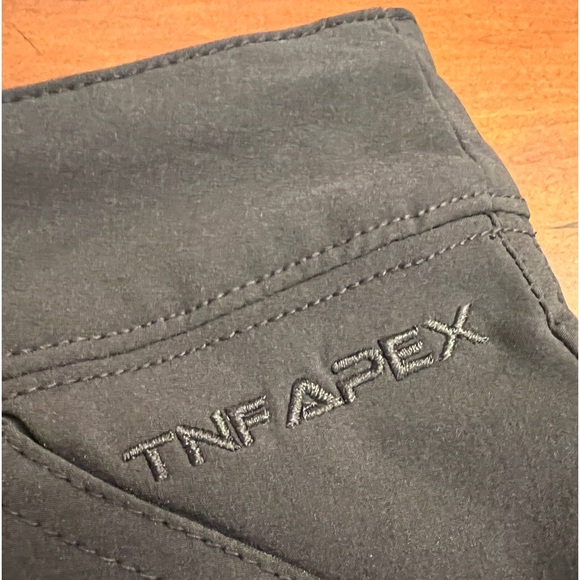 THE NORTH FACE Black Apex Skirt Skort - Picture 6 of 16